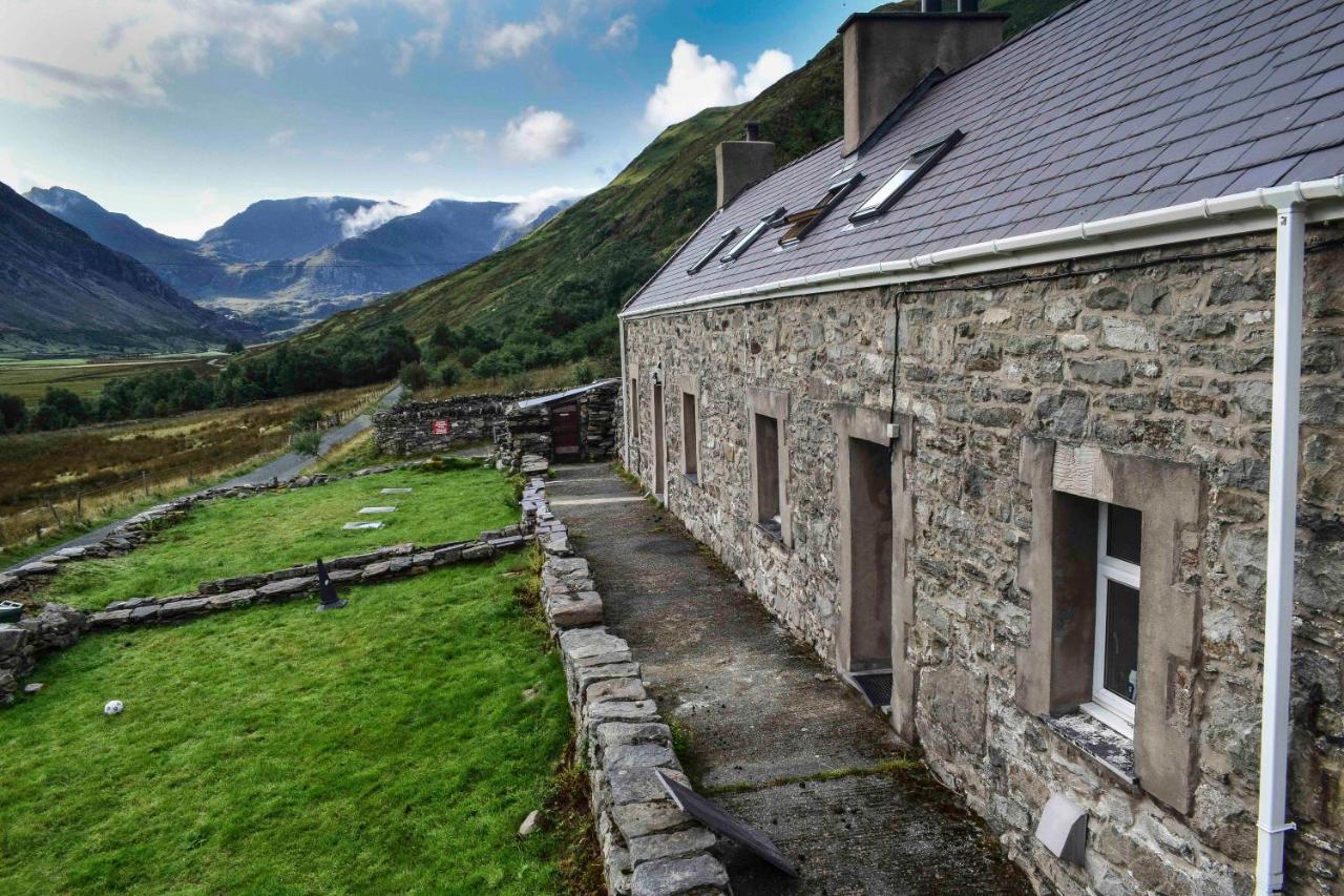 Snowdonia Mountain Hostel Bethesda Exterior photo